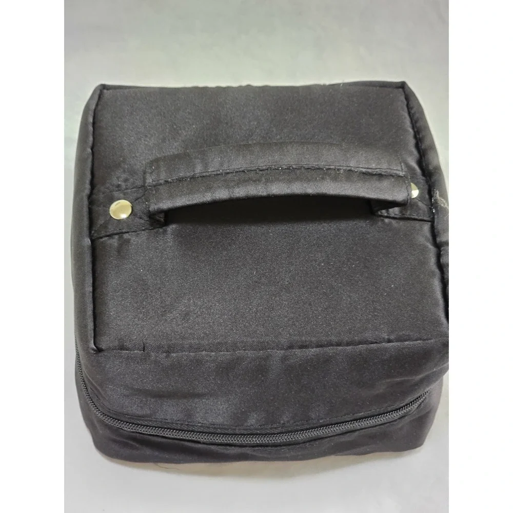 N/A jewelry pouch